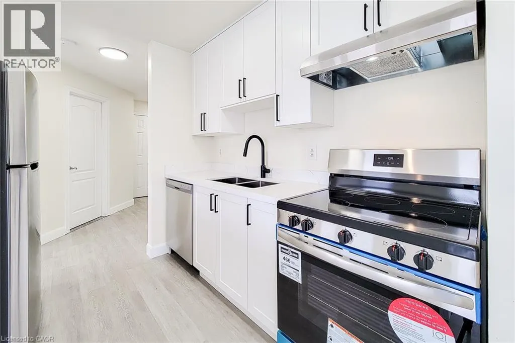 135 JAMES Street S Unit# 402, #402