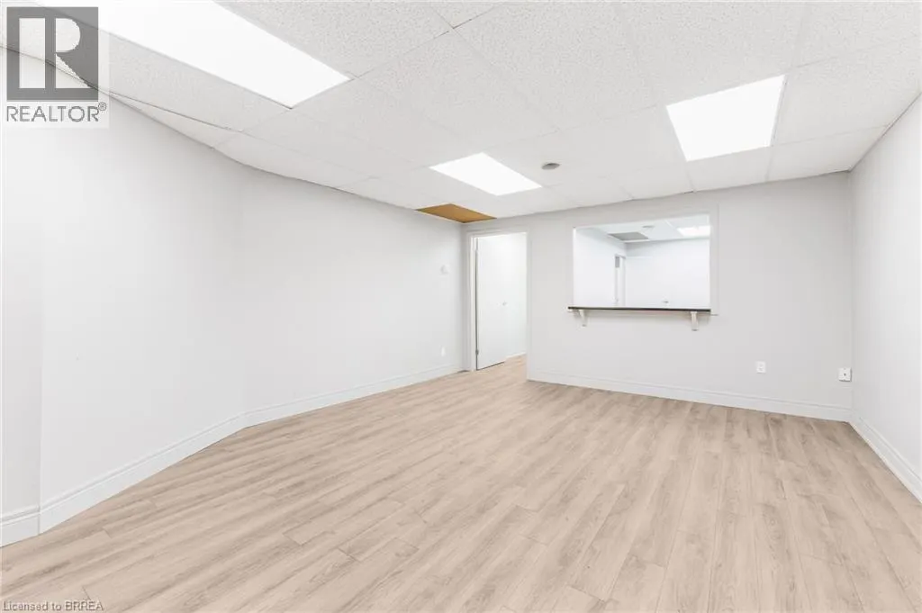 389 PARIS Road Unit# C, #C
