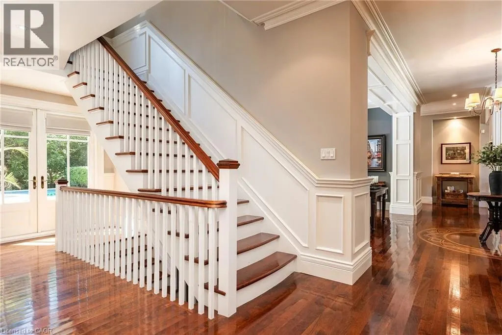 38 SHOREWOOD Place