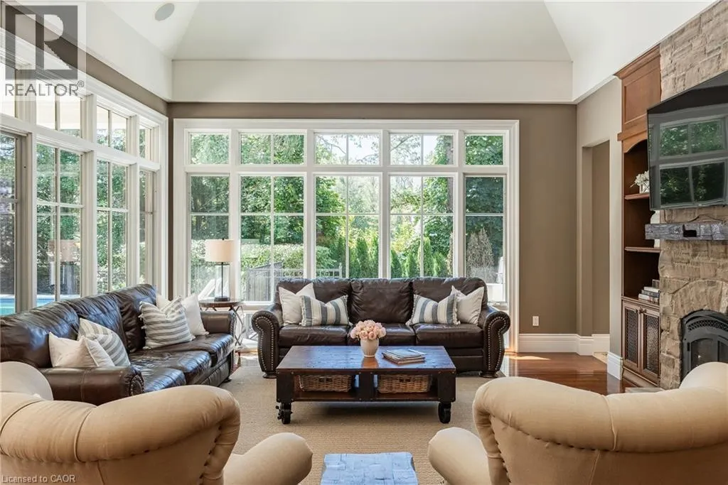 38 SHOREWOOD Place