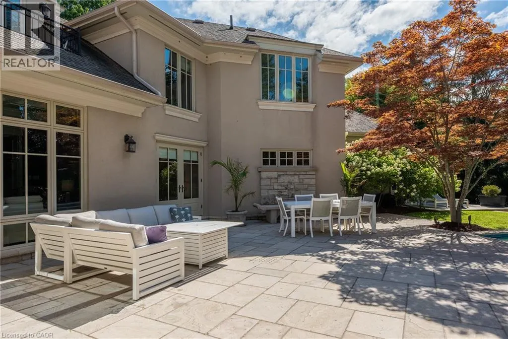 38 SHOREWOOD Place