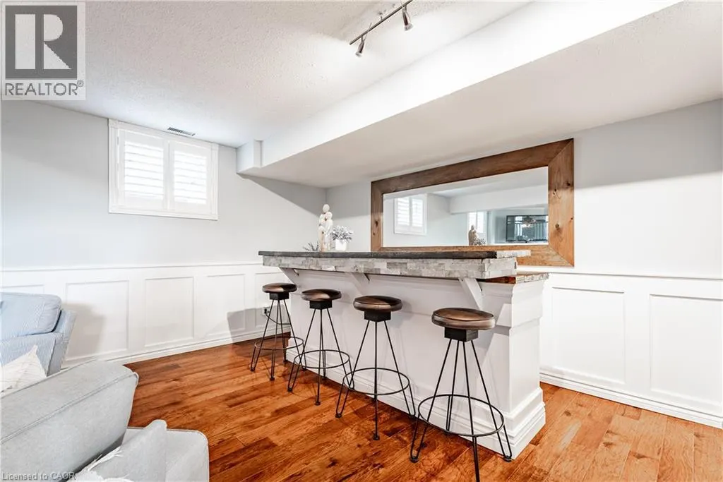 10 STONEHENGE Place