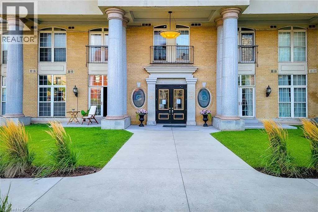 135 JAMES Street S Unit# 402, #402
