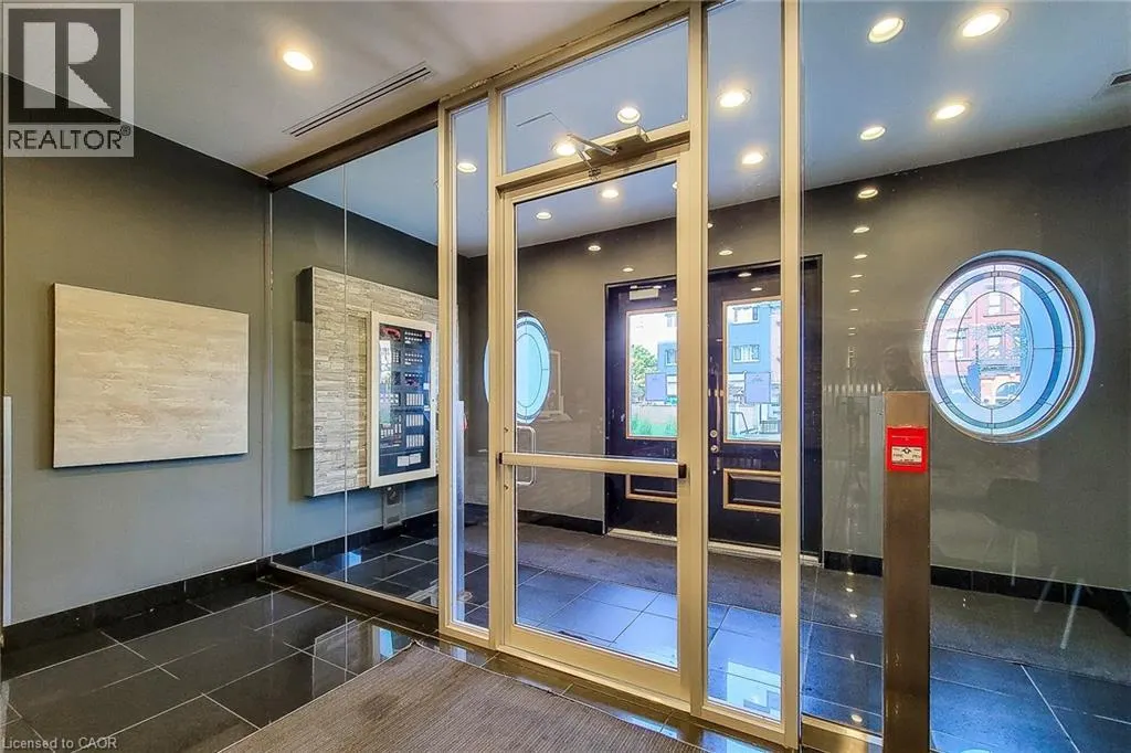 135 JAMES Street S Unit# 402, #402