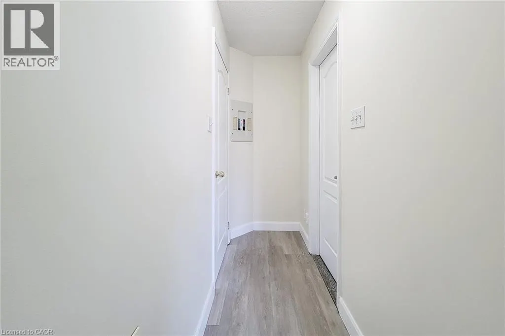 135 JAMES Street S Unit# 402, #402