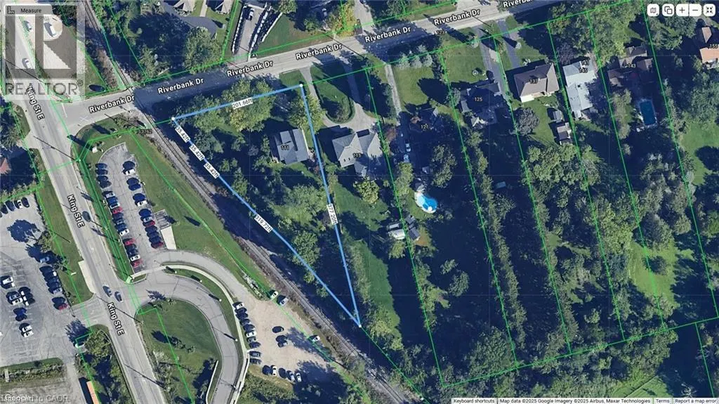 111 RIVERBANK Drive N