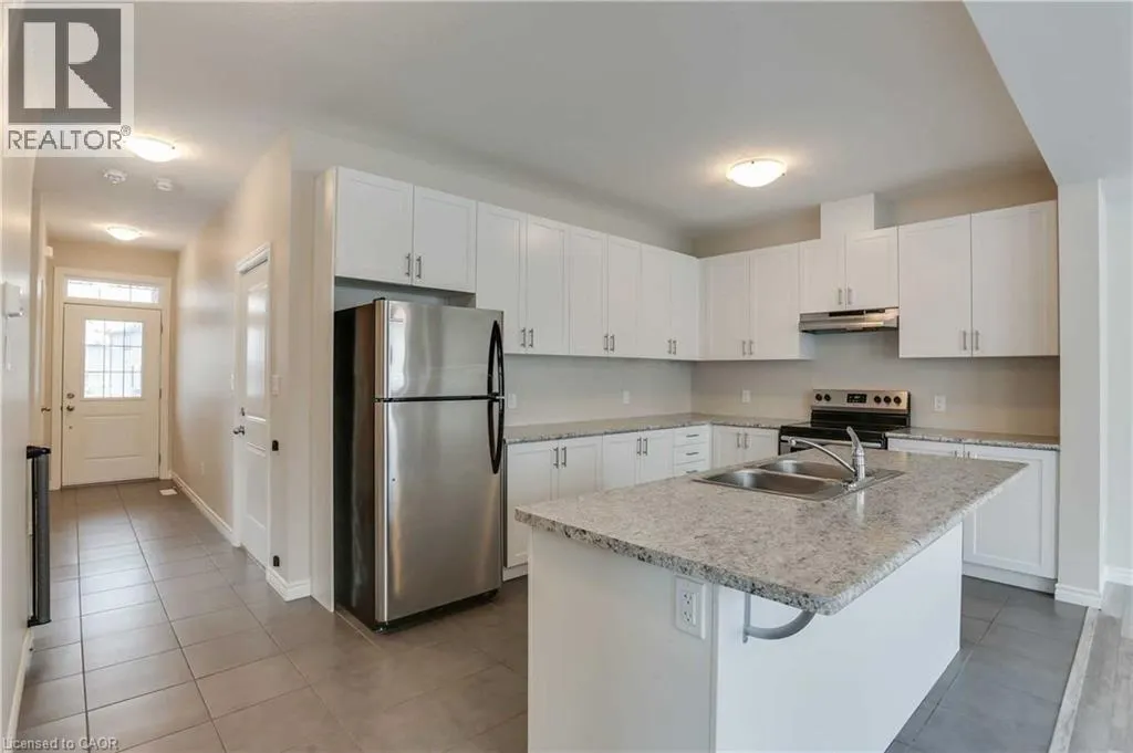 184 LINKS Crescent