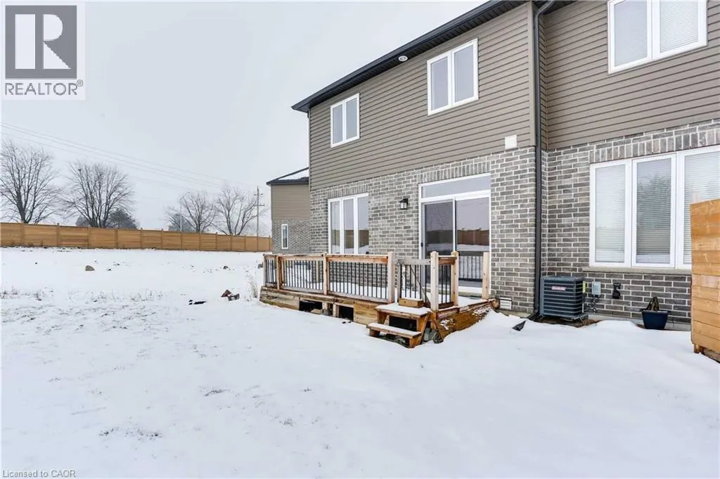 184 LINKS Crescent