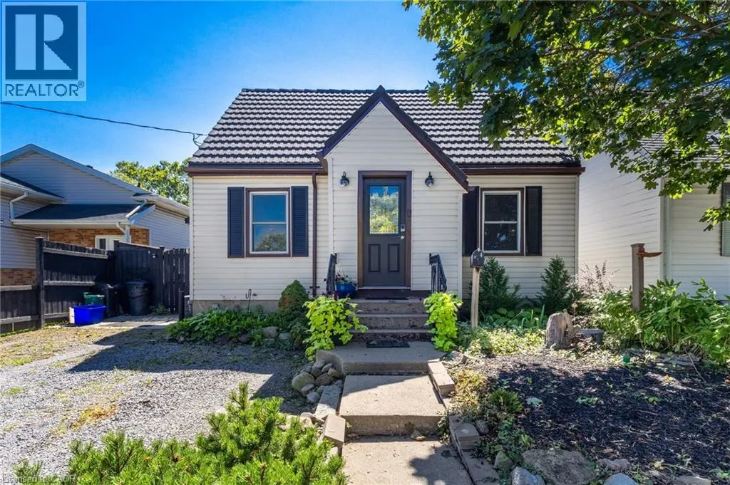 4 LINCOLN Avenue