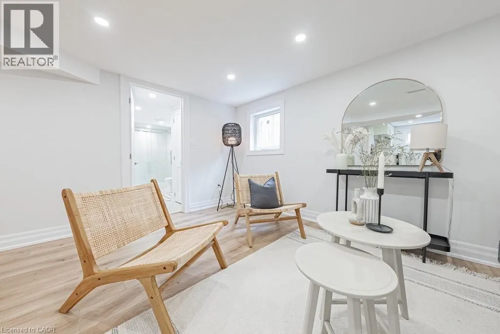 587 QUEENSDALE Avenue E Unit# Lower, #Lower