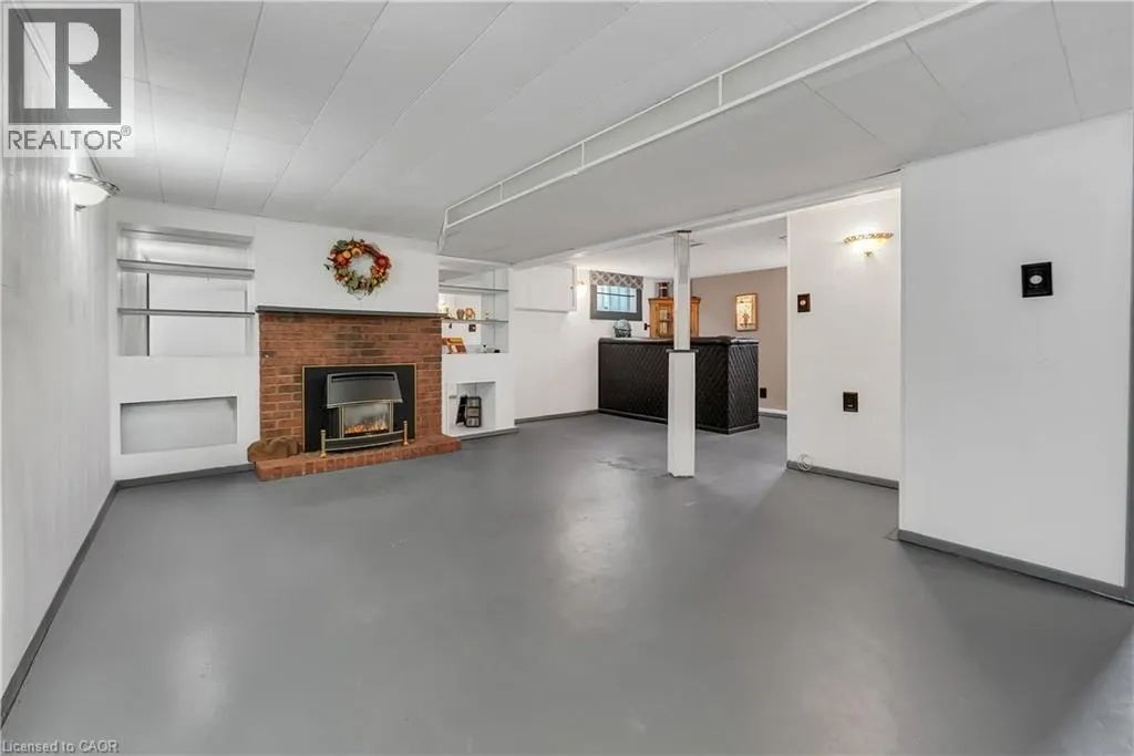 11 RIVERVIEW Drive