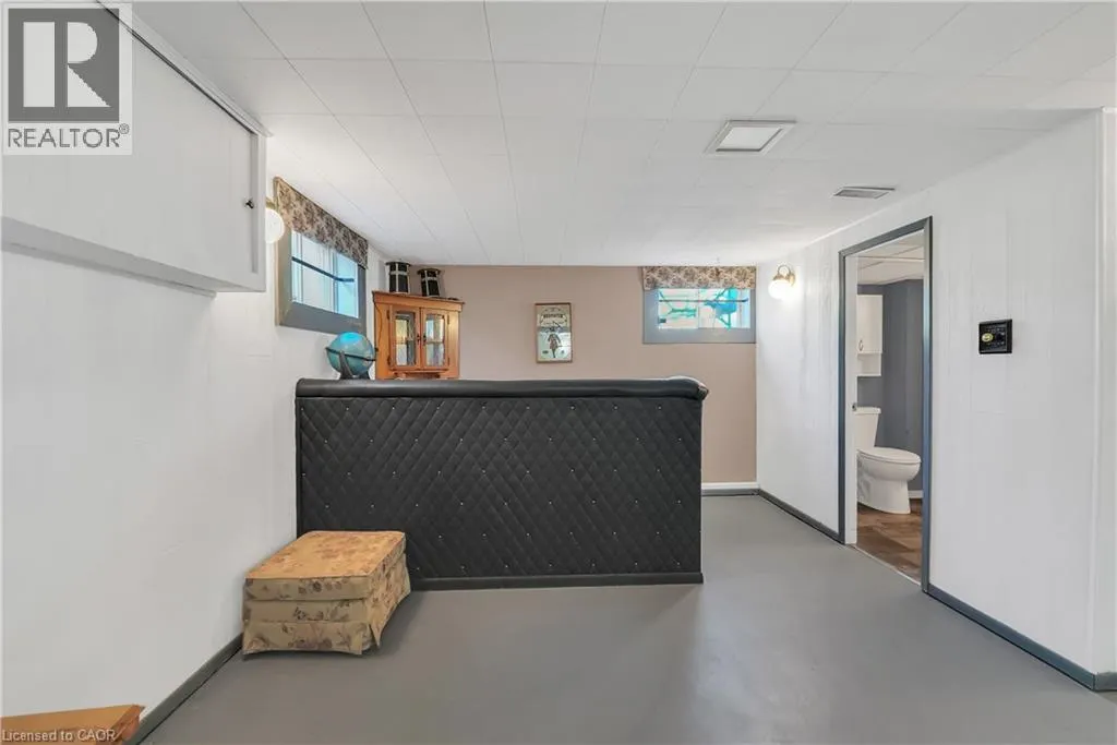 11 RIVERVIEW Drive