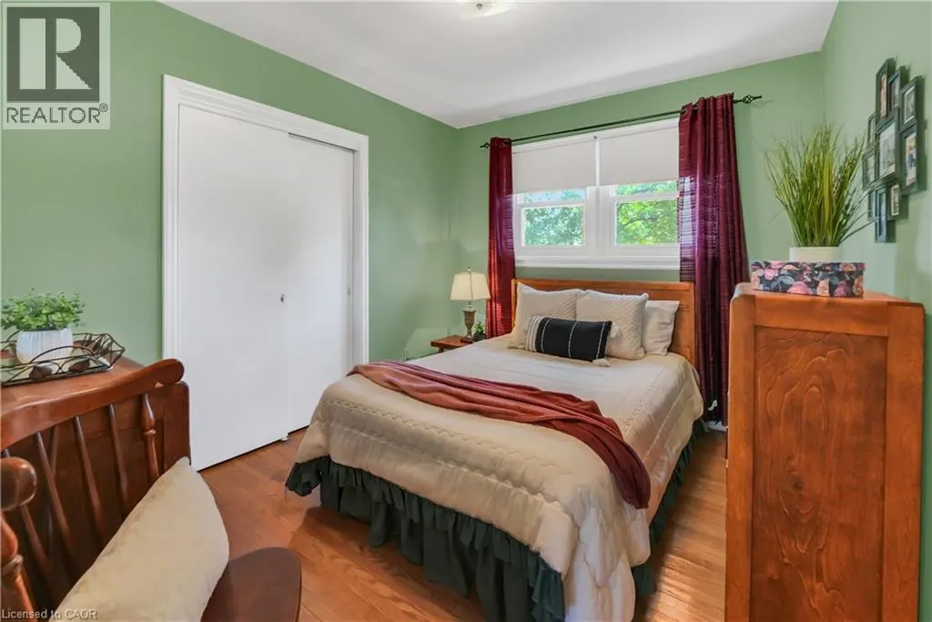 11 RIVERVIEW Drive