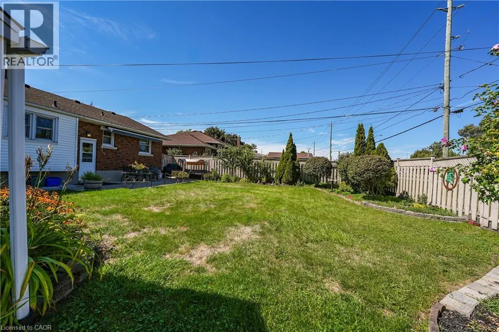 11 RIVERVIEW Drive