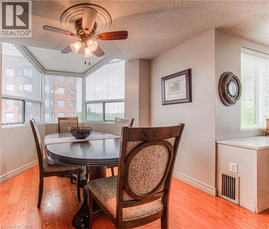 20 ELLEN Street E Unit# 611, #611