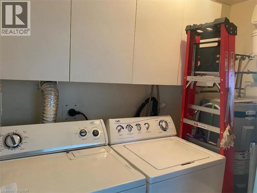 20 ELLEN Street E Unit# 611, #611