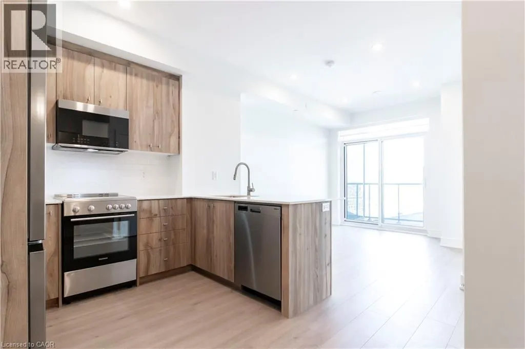 25 WELLINGTON Street S Unit# 1111, #1111