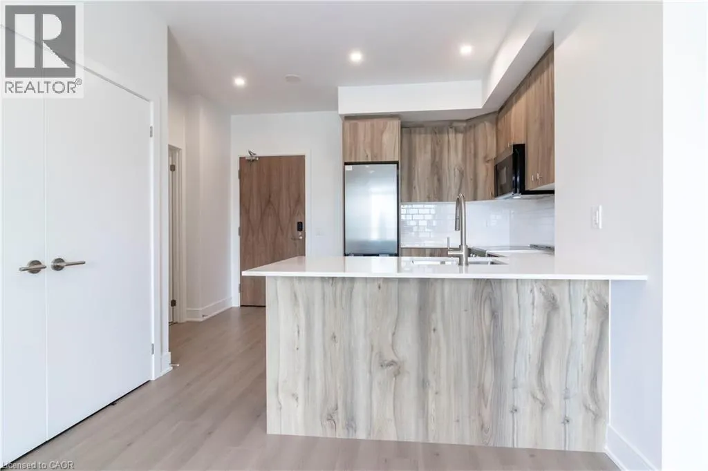 25 WELLINGTON Street S Unit# 1111, #1111