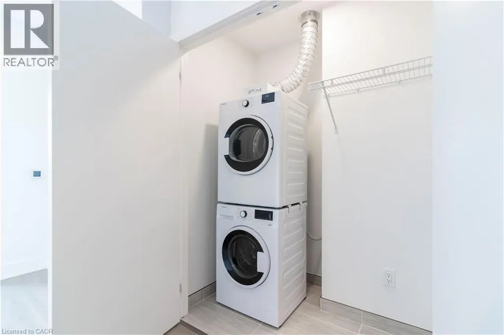 25 WELLINGTON Street S Unit# 1111, #1111