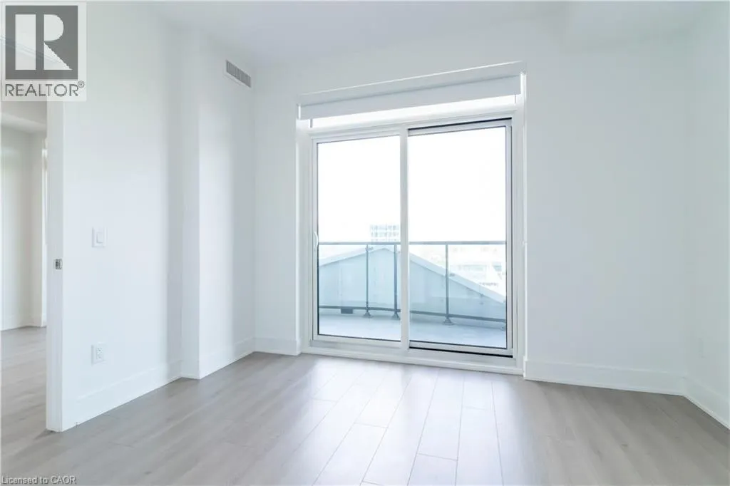 25 WELLINGTON Street S Unit# 1111, #1111