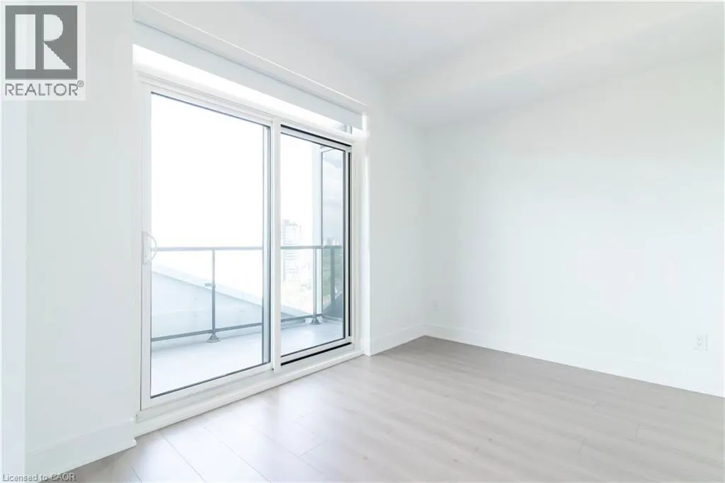 25 WELLINGTON Street S Unit# 1111, #1111