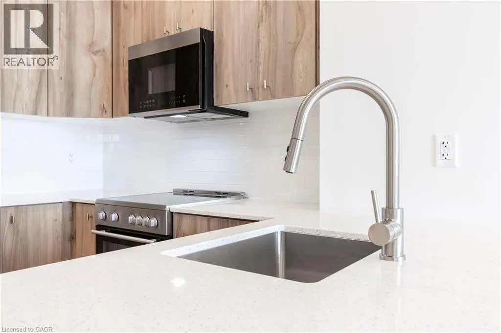 25 WELLINGTON Street S Unit# 1111, #1111