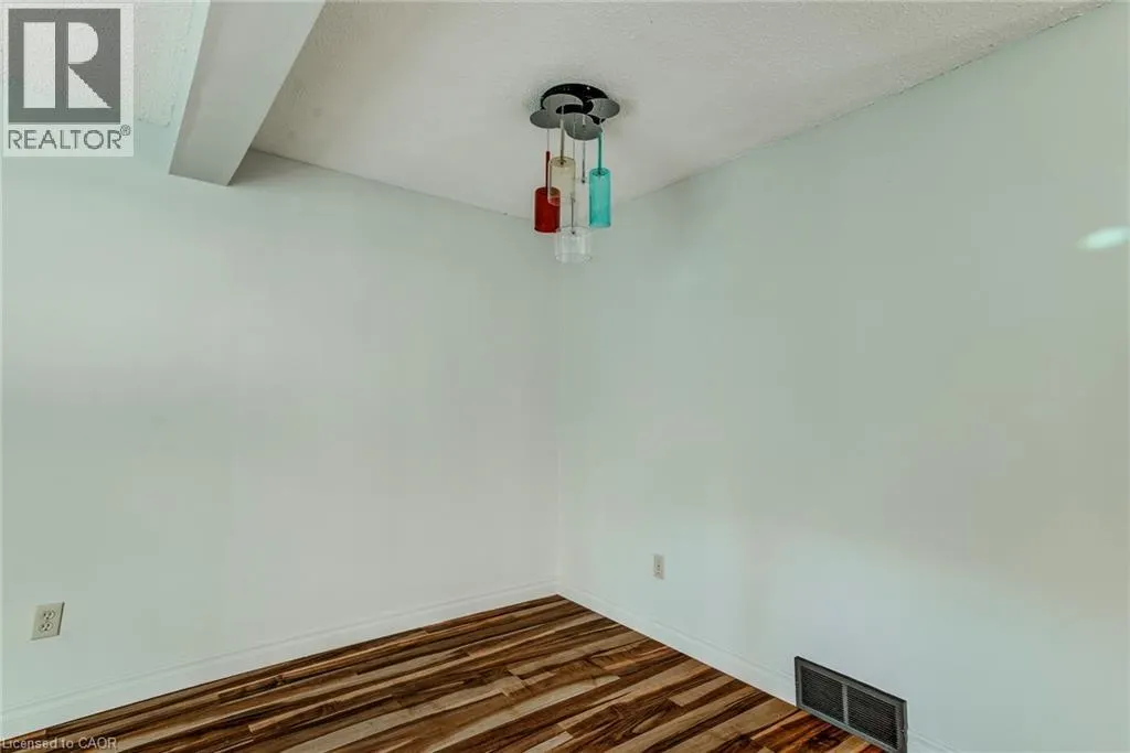 383 EDINBURGH Road S Unit# 22, #22