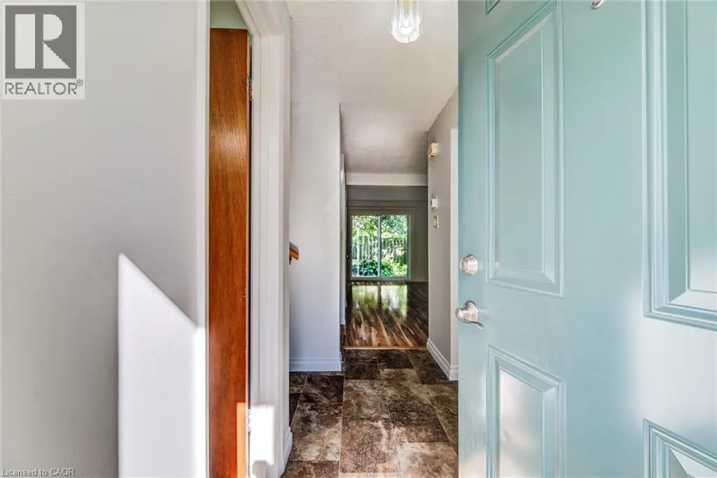 383 EDINBURGH Road S Unit# 22, #22