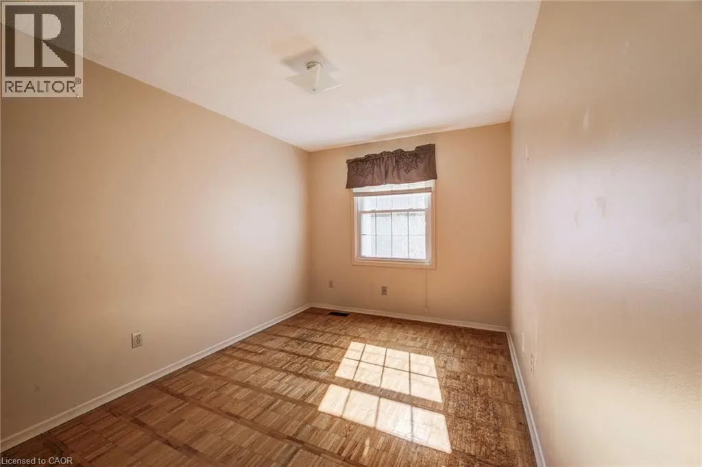 383 EDINBURGH Road S Unit# 22, #22