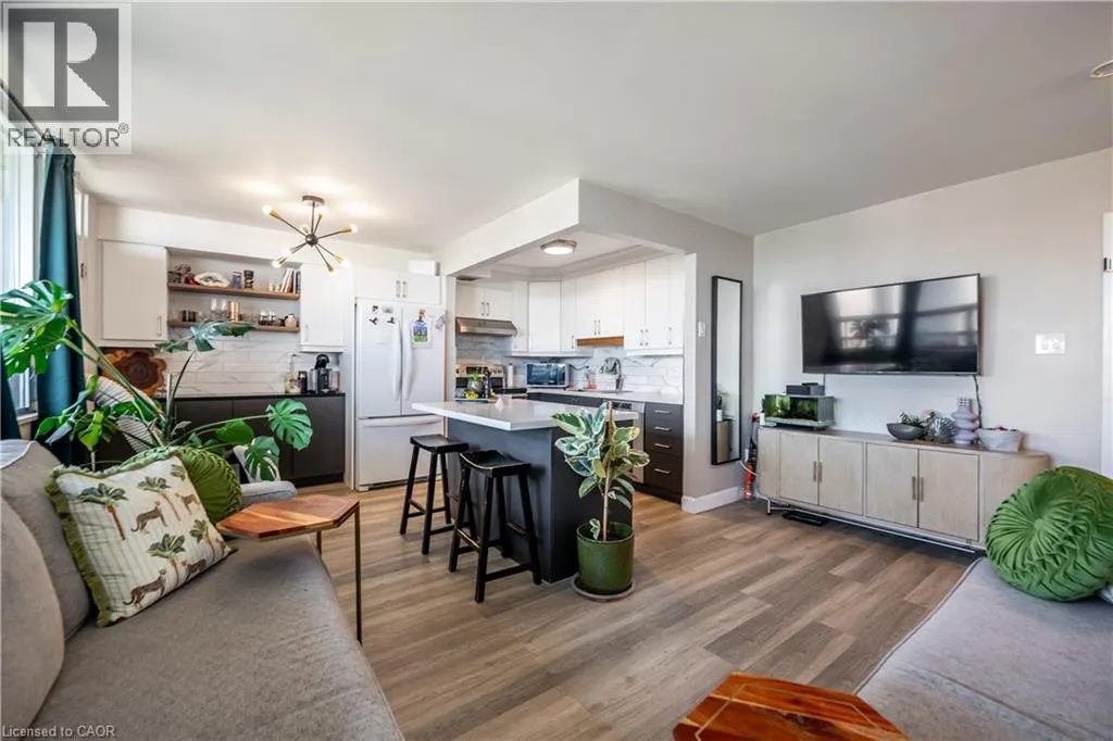 15 NICKLAUS Drive Unit# 501, #501