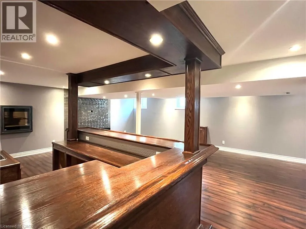 5256 ROME Crescent