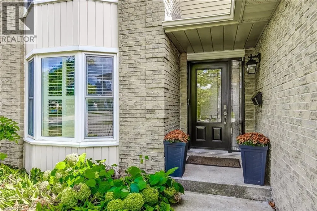 2212 MELISSA Crescent