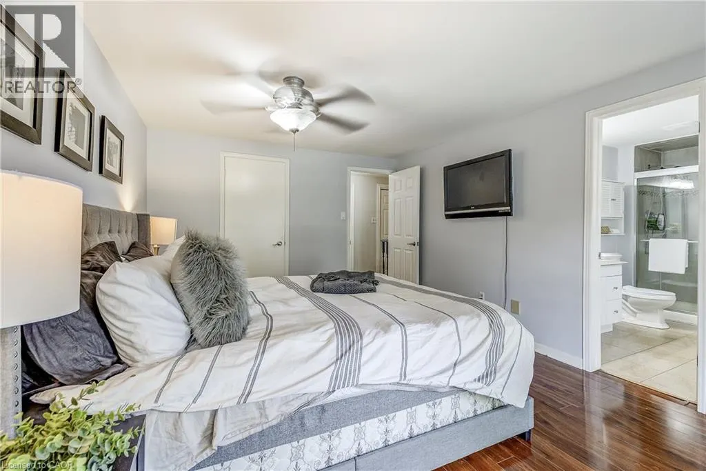 2212 MELISSA Crescent