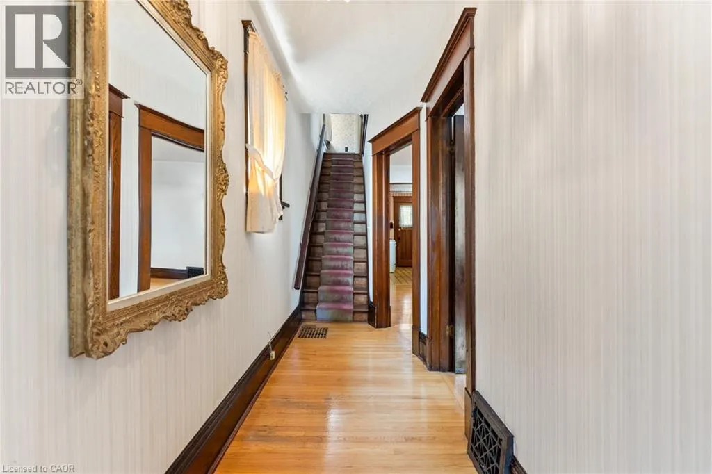 43 MCNAUGHTON Street