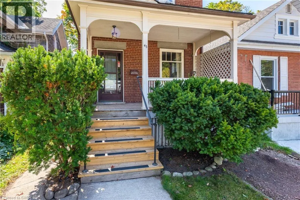 43 MCNAUGHTON Street
