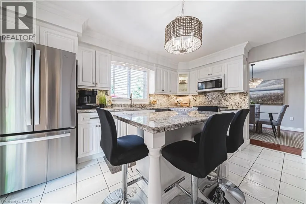 176 HIGHLAND Road W