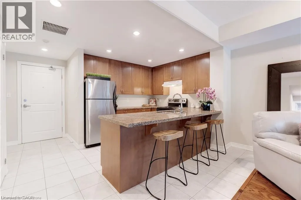 396 PLAINS Road E Unit# 102, #102