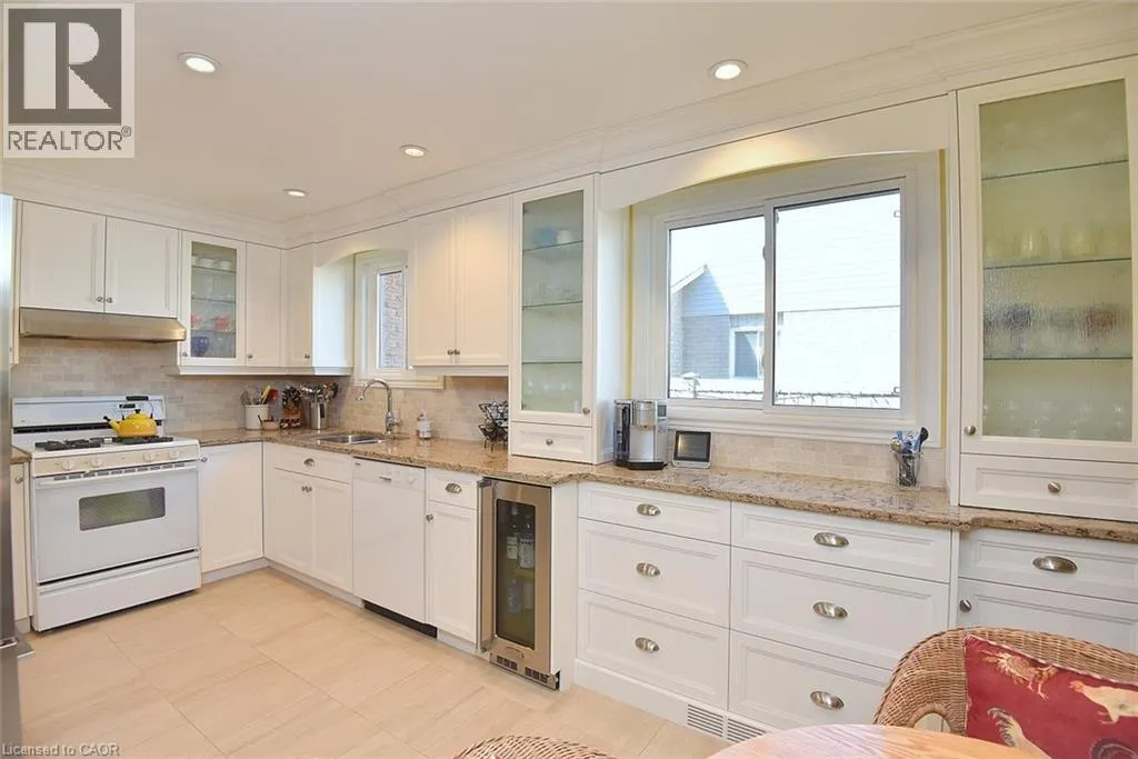 2 NOVOCO Drive