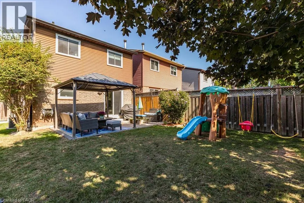 2228 MIDDLESMOOR Crescent