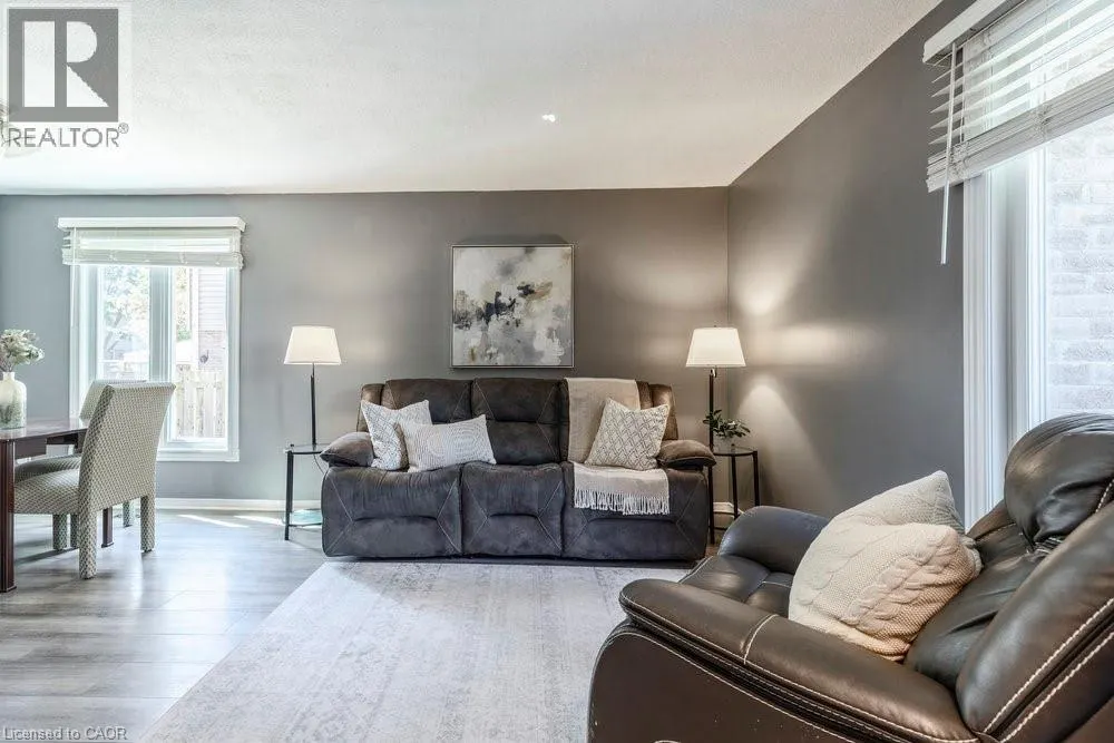 2228 MIDDLESMOOR Crescent