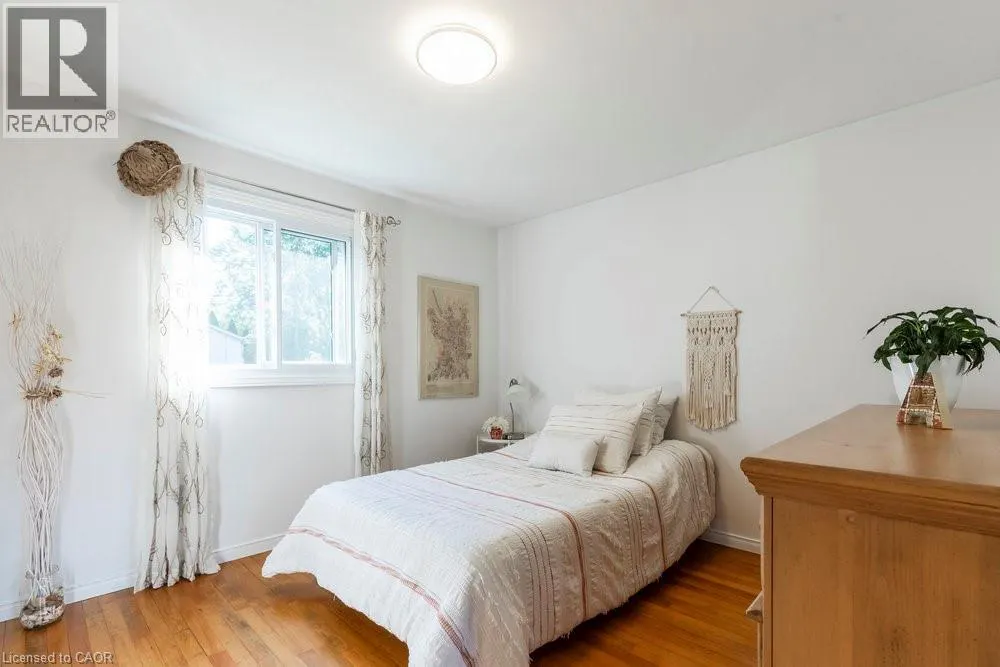 19 FIELDGATE Street