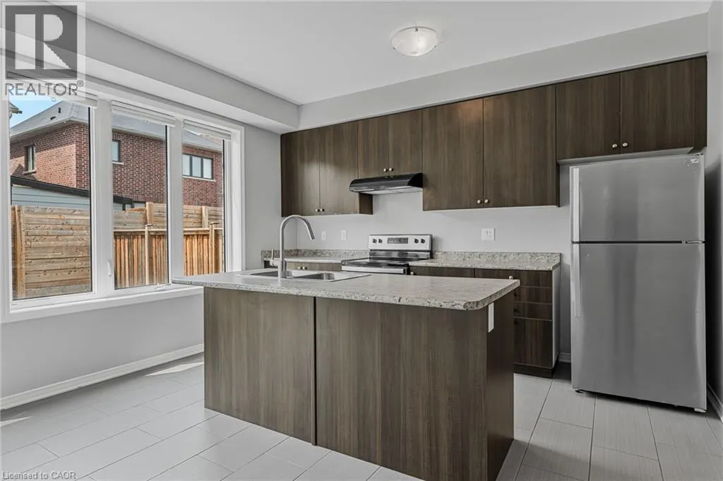 91 ARNOLD MARSHALL Boulevard