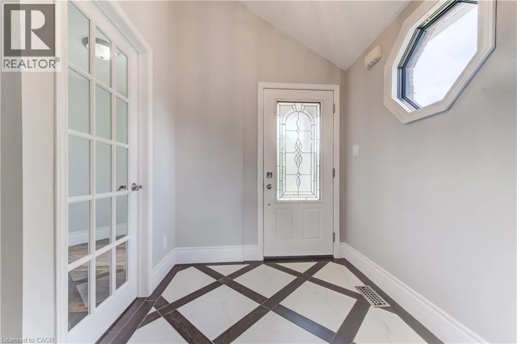 3 WESTVIEW Crescent