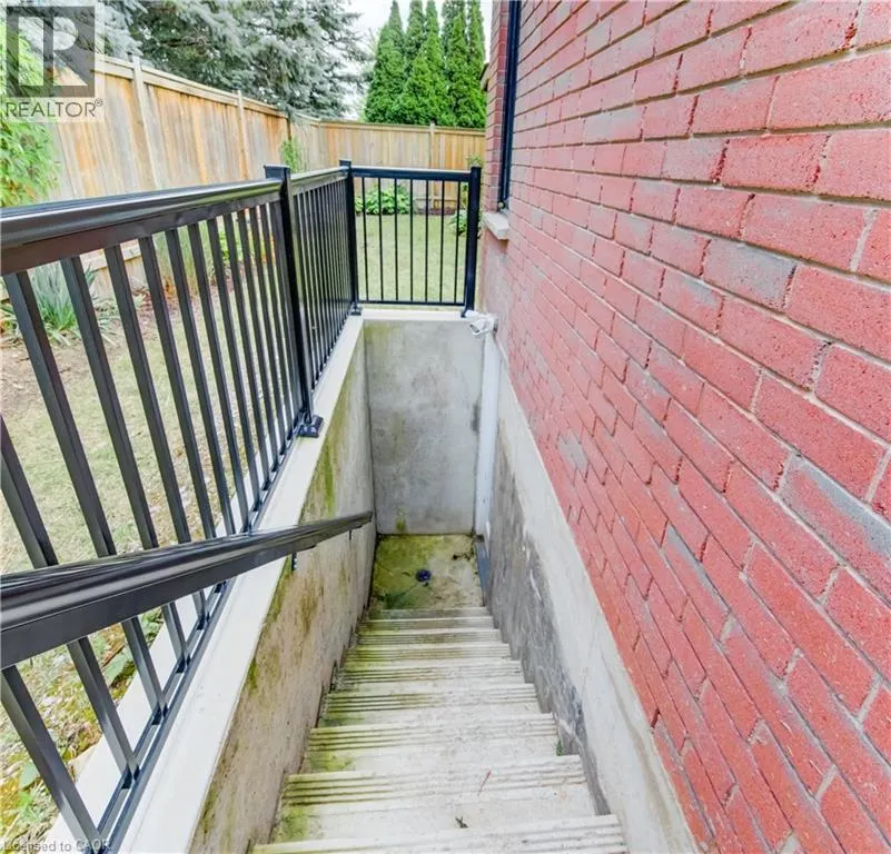 3 WESTVIEW Crescent