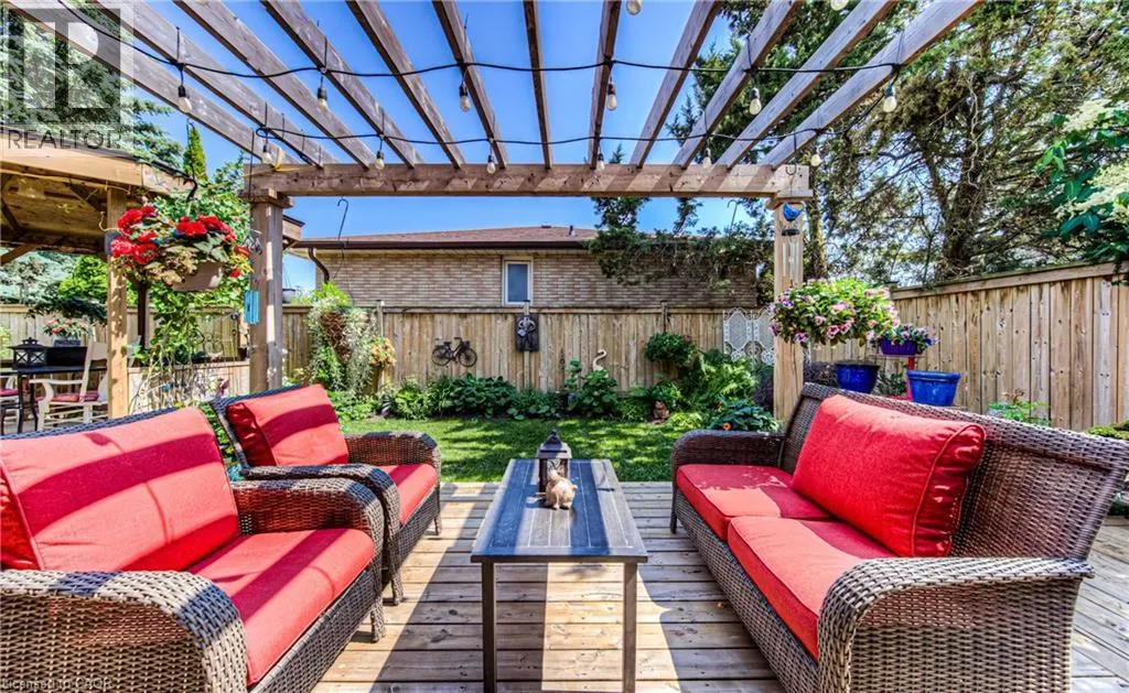 3 WESTVIEW Crescent