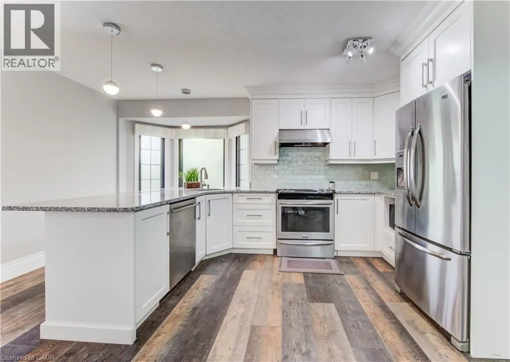 3 WESTVIEW Crescent