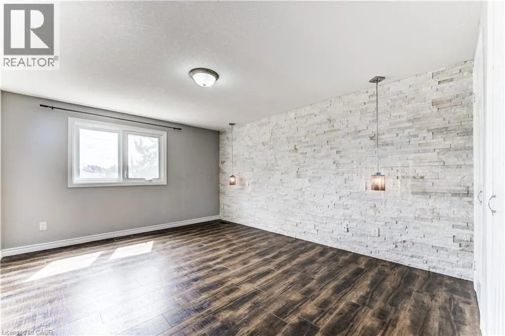 3 WESTVIEW Crescent