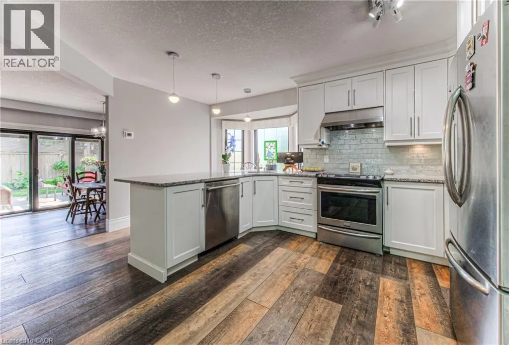 3 WESTVIEW Crescent