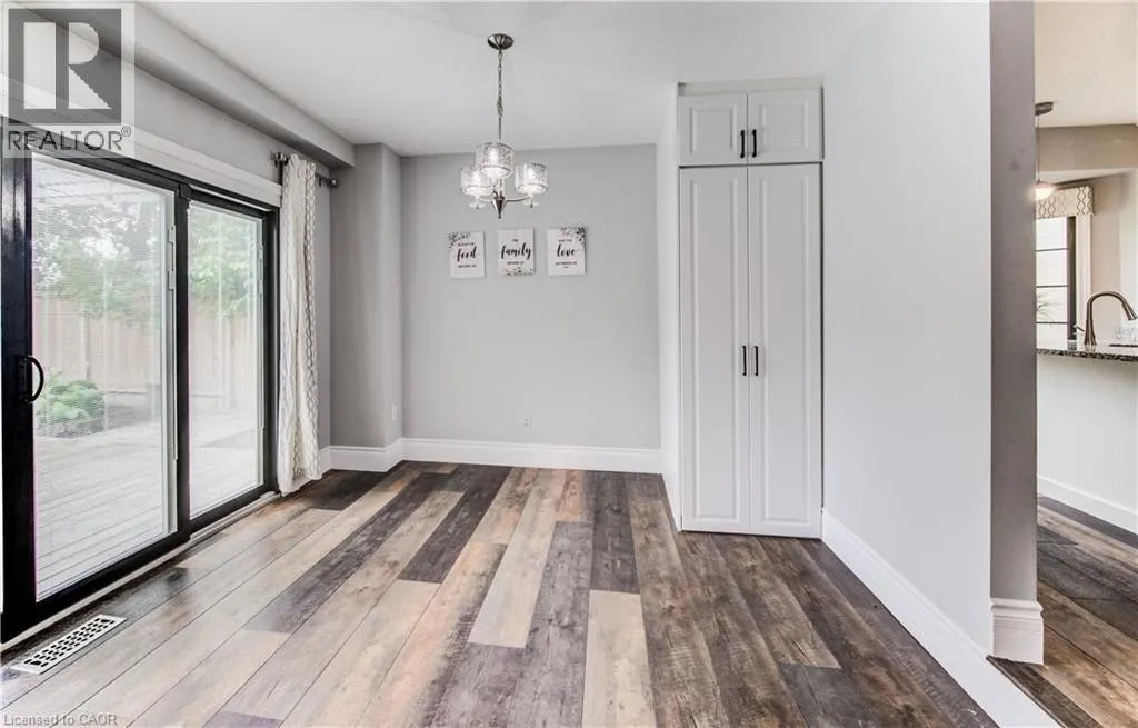 3 WESTVIEW Crescent