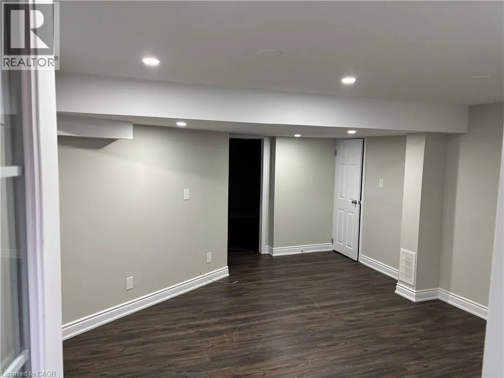 3 WESTVIEW Crescent